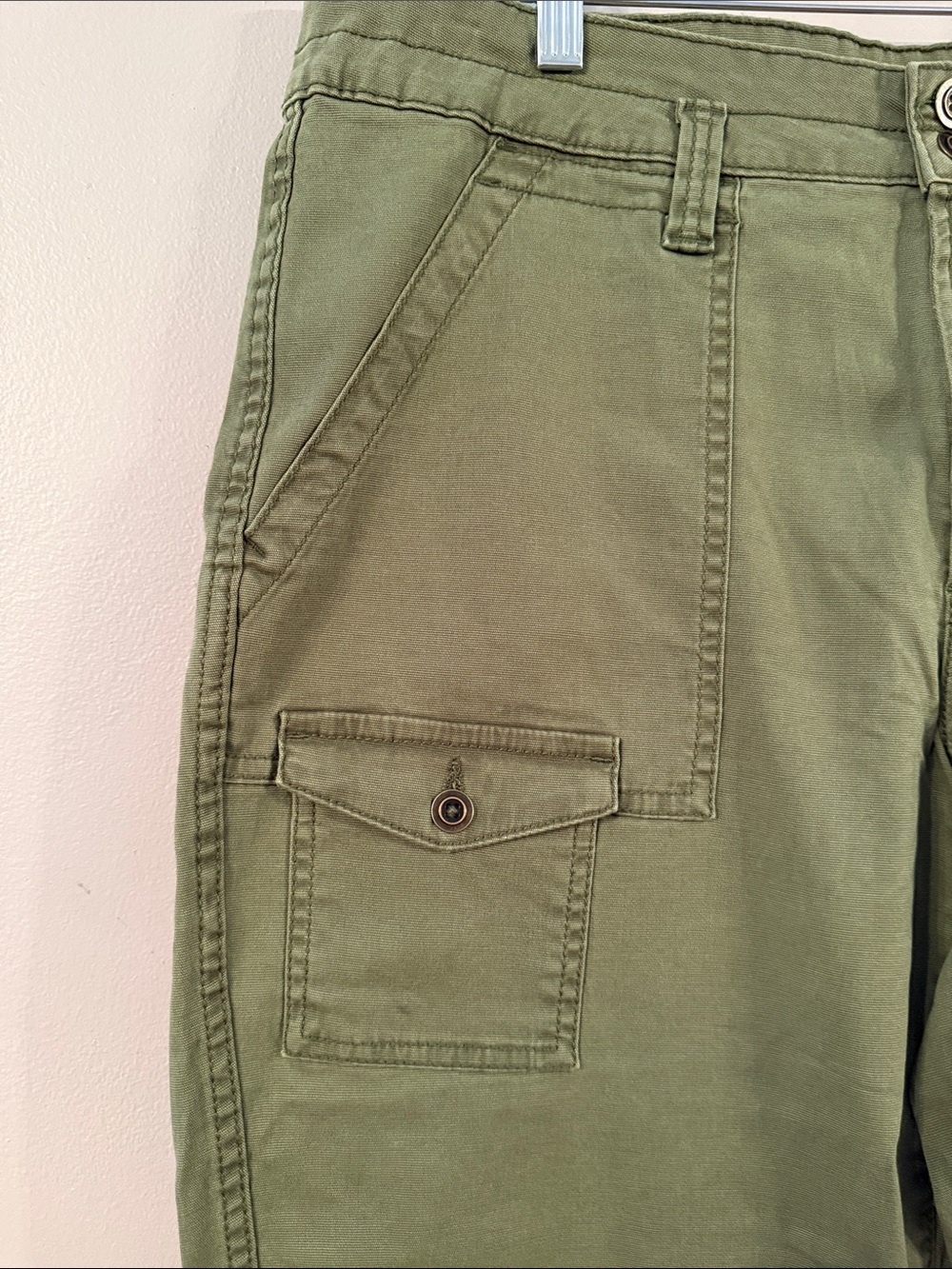 Time and Tru Olive Green Straight-Leg Cargo Pants - 16 - Picture 3 of 8